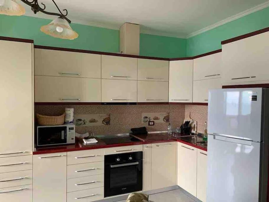 Beautiful Sea View Apartment Durrës Exteriör bild